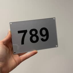 Plaque numéro maison plexiglas